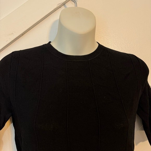360 Sweater Italian Yarn Knit Short Sleeve Crop Length Top Black Sz XS - Picture 2 of 8